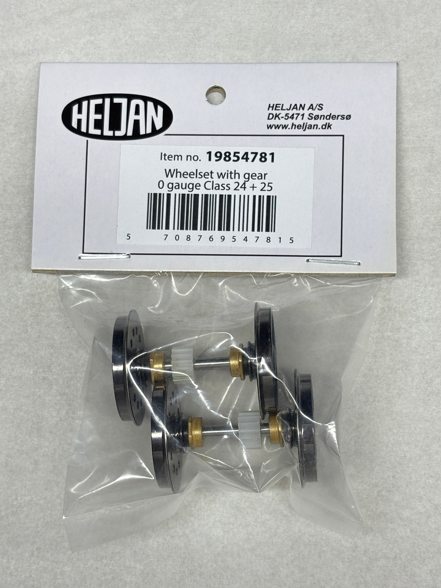 O Gauge Wheelset with Gear, suitable for Class 24 and 25