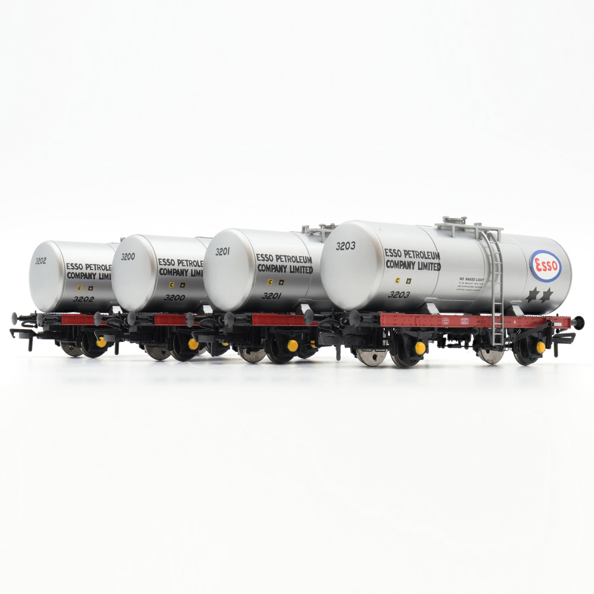 35T 'A' Tank - Esso Sølv - Pakke 1 - OO Skala- Quad Pakke