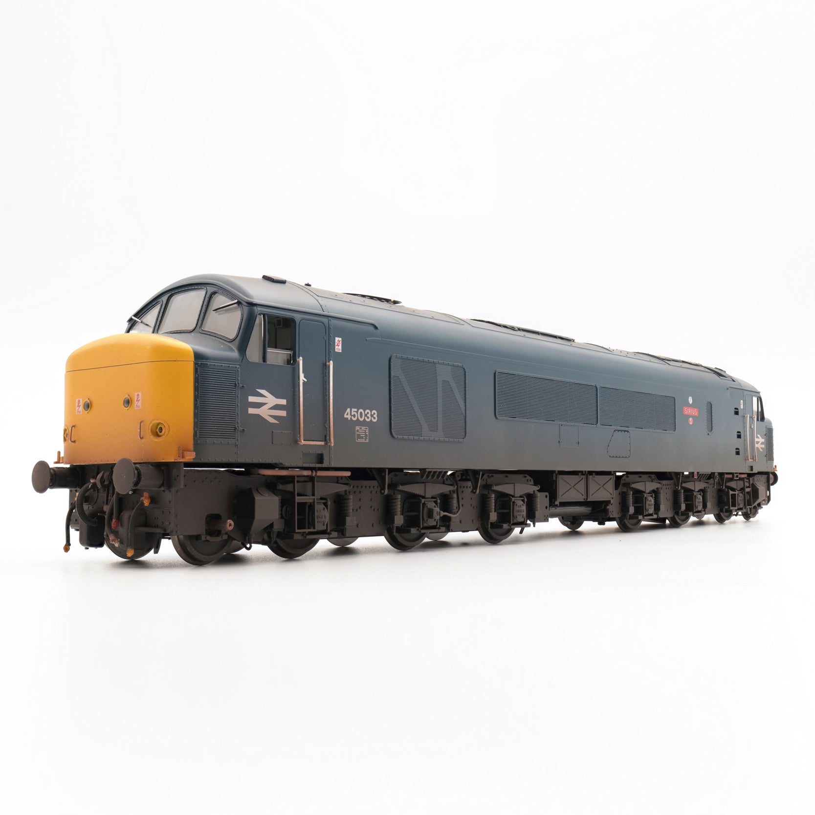 Class 45/0 - BR Blue - 45033 - O Scale - Weathered