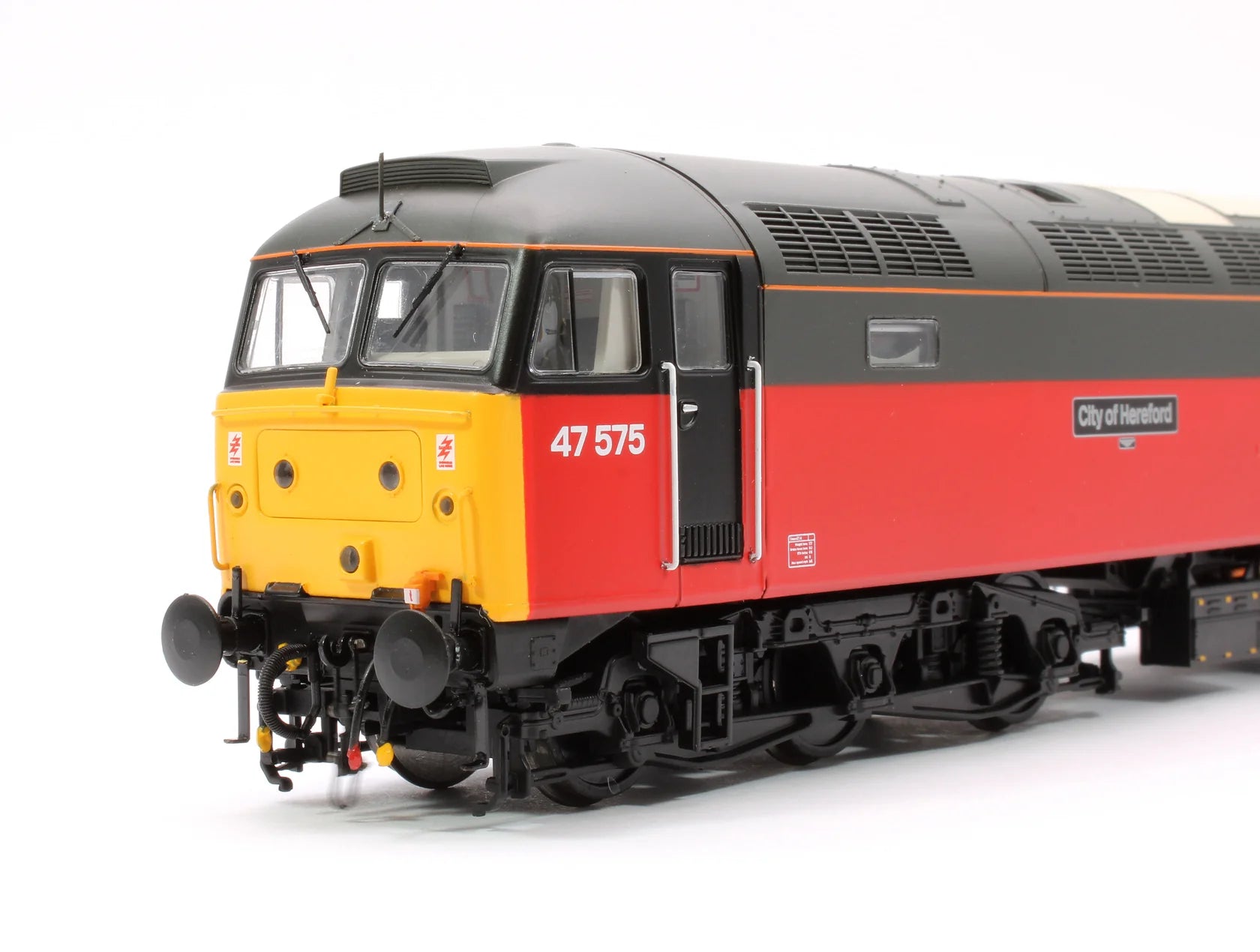Class 47 - BR Parcels Sector - 47575 - OO Scale