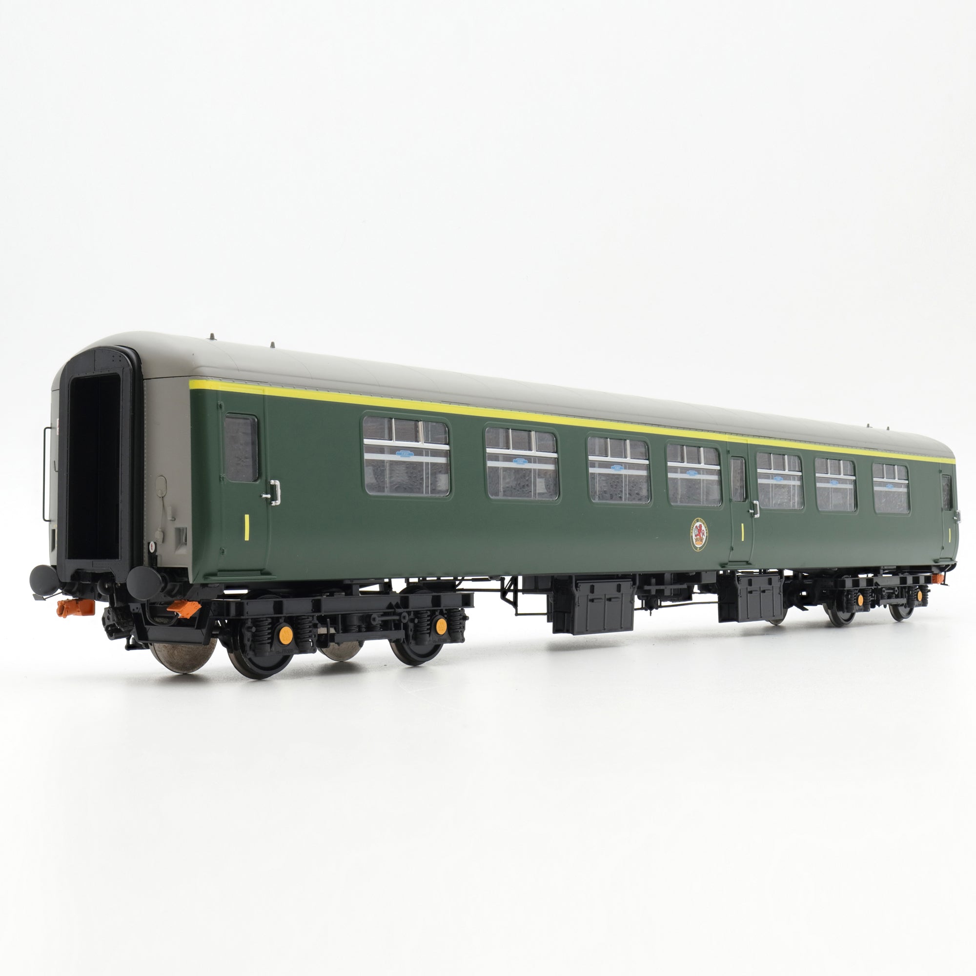 Mk.2 FK - BR Green - Unnumbered - O Scale