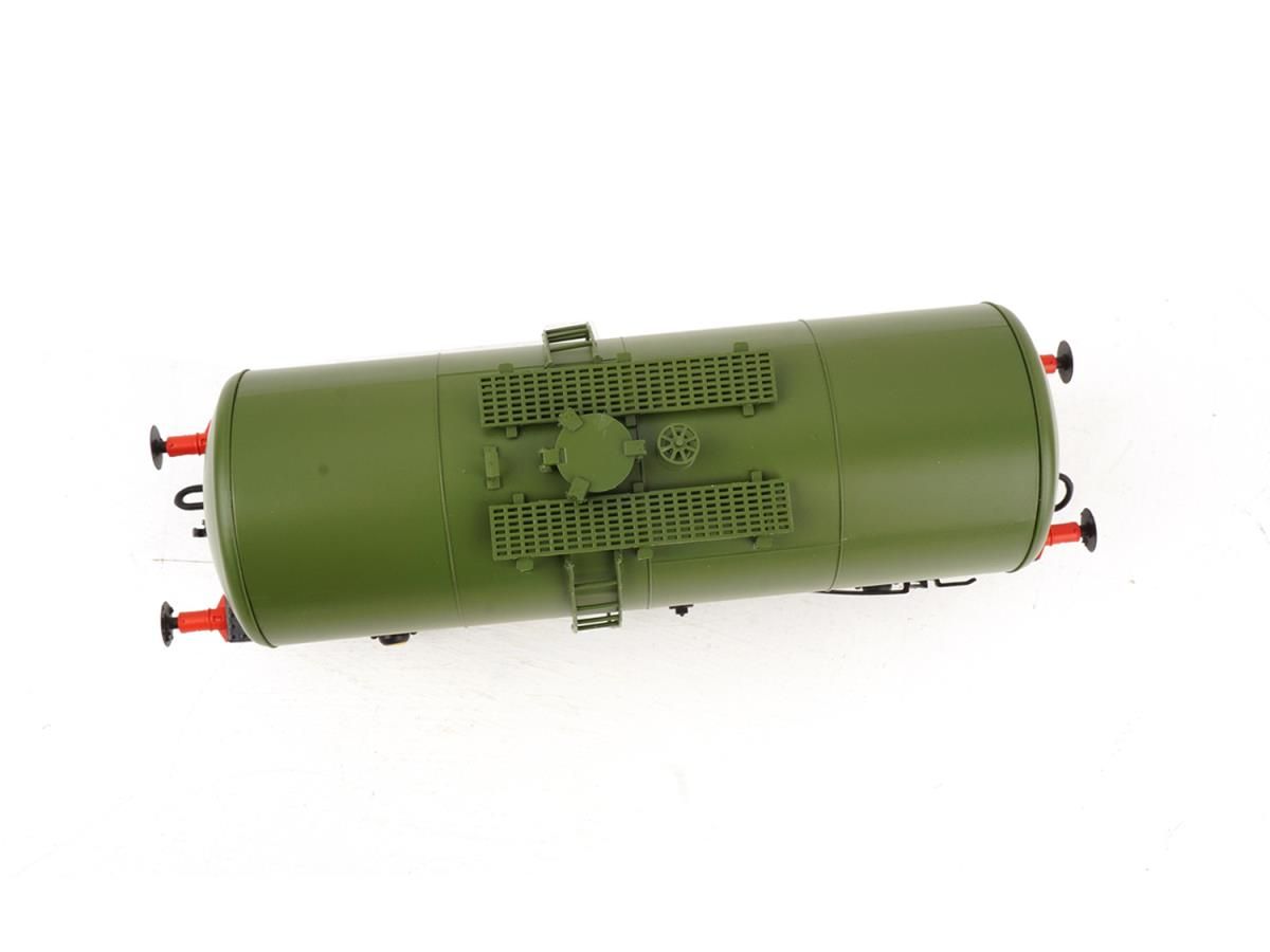 35T 'B' Tank - BR Olive Green - ADB999090 - O Scale