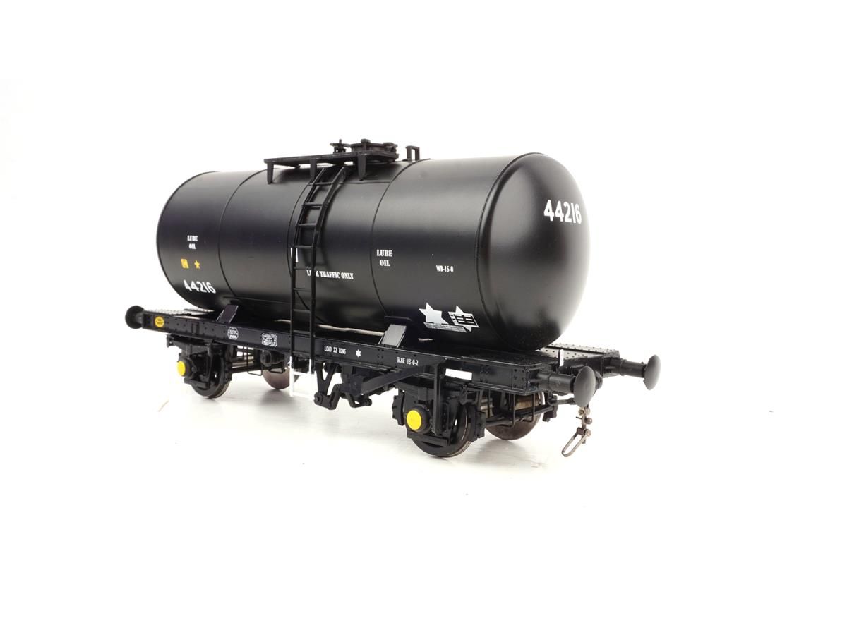 35T 'B' Tank - Esso Black - 44216 - O Scale